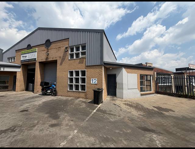 136M² WAREHOUSE TO LET IN HALFWAY HOUSE
